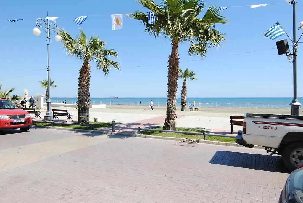 La C Mer Daire Larnaca