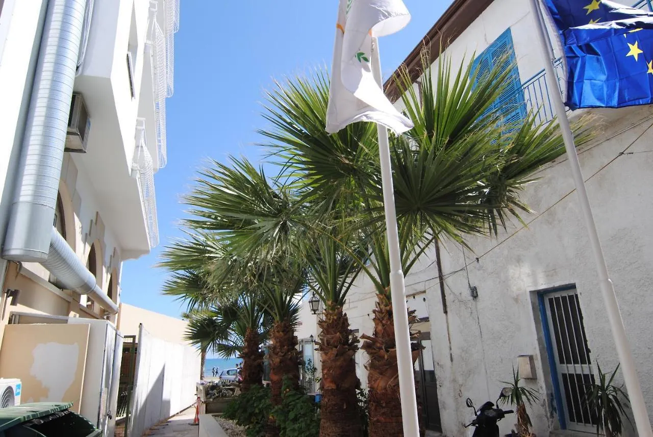 Apartmán La C Mer Larnaca Kypr